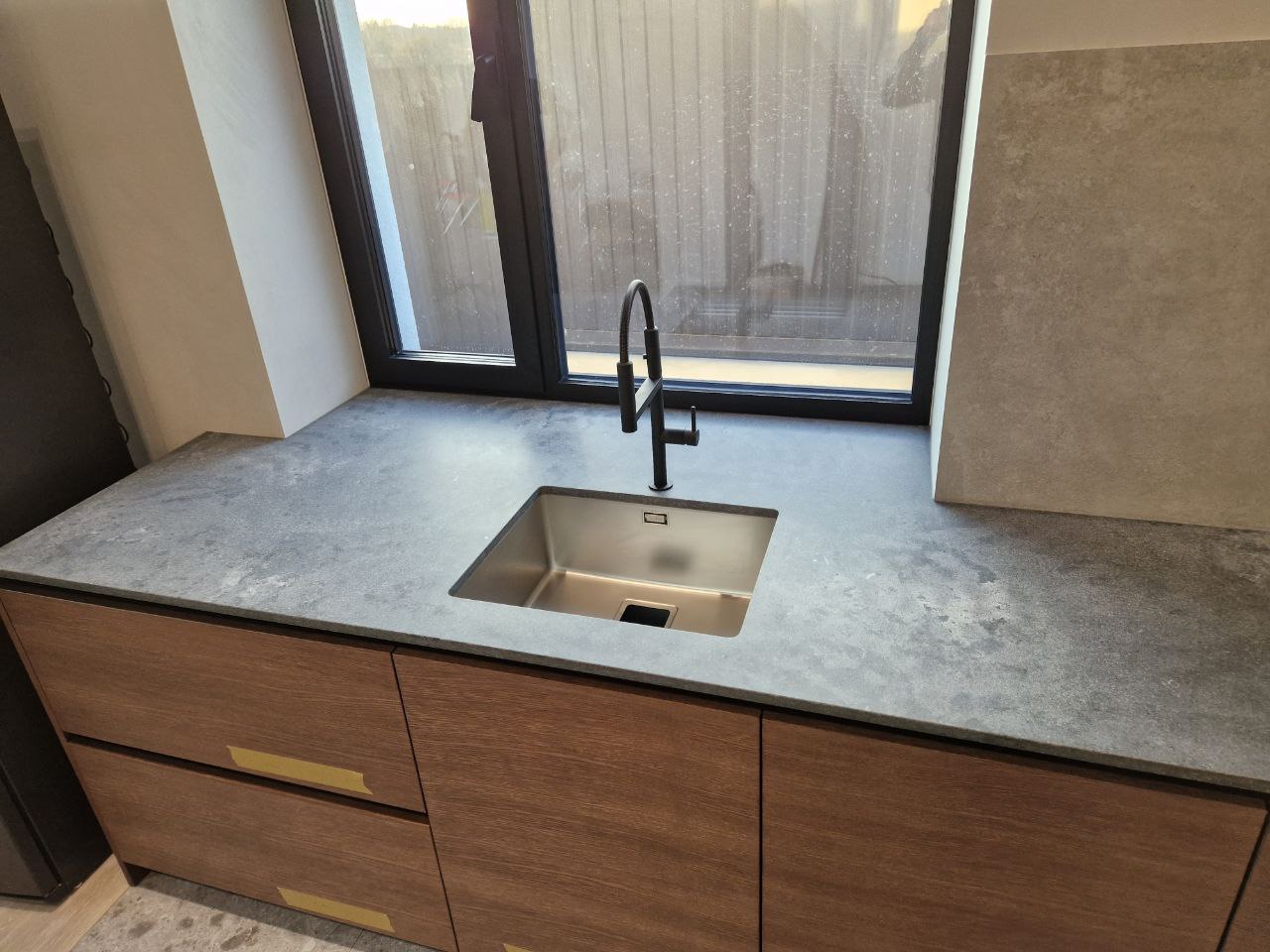 4033 Rugged Concrete