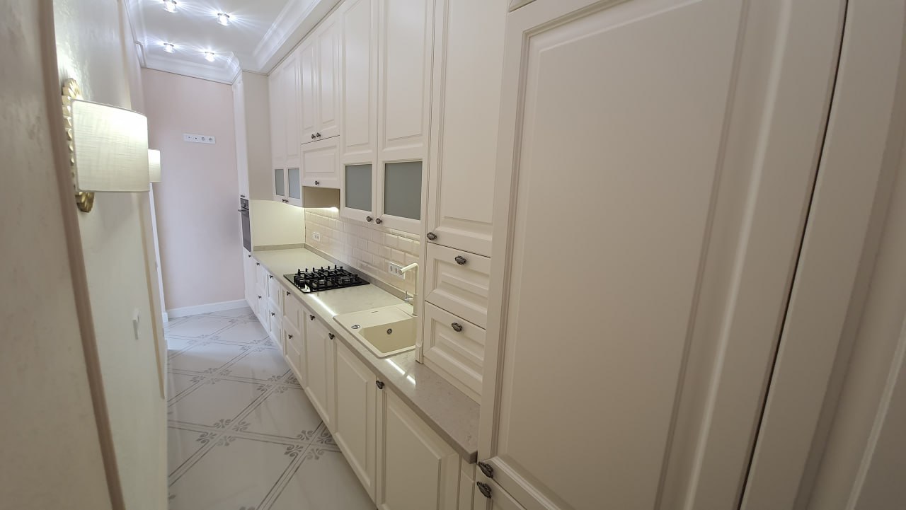 5212 Taj Royale