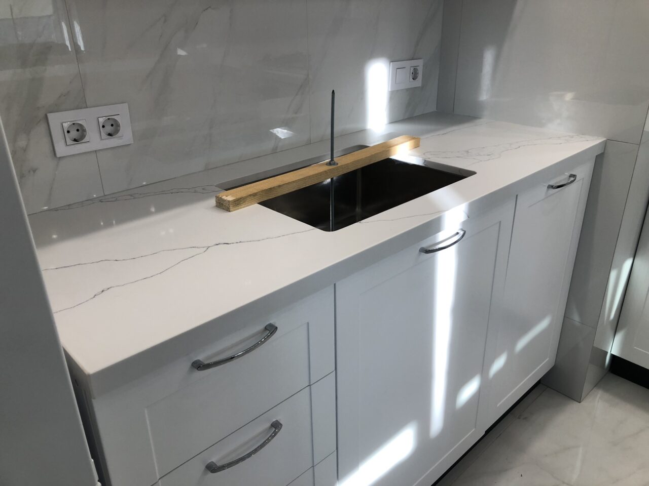 7000 Калакатта Ено