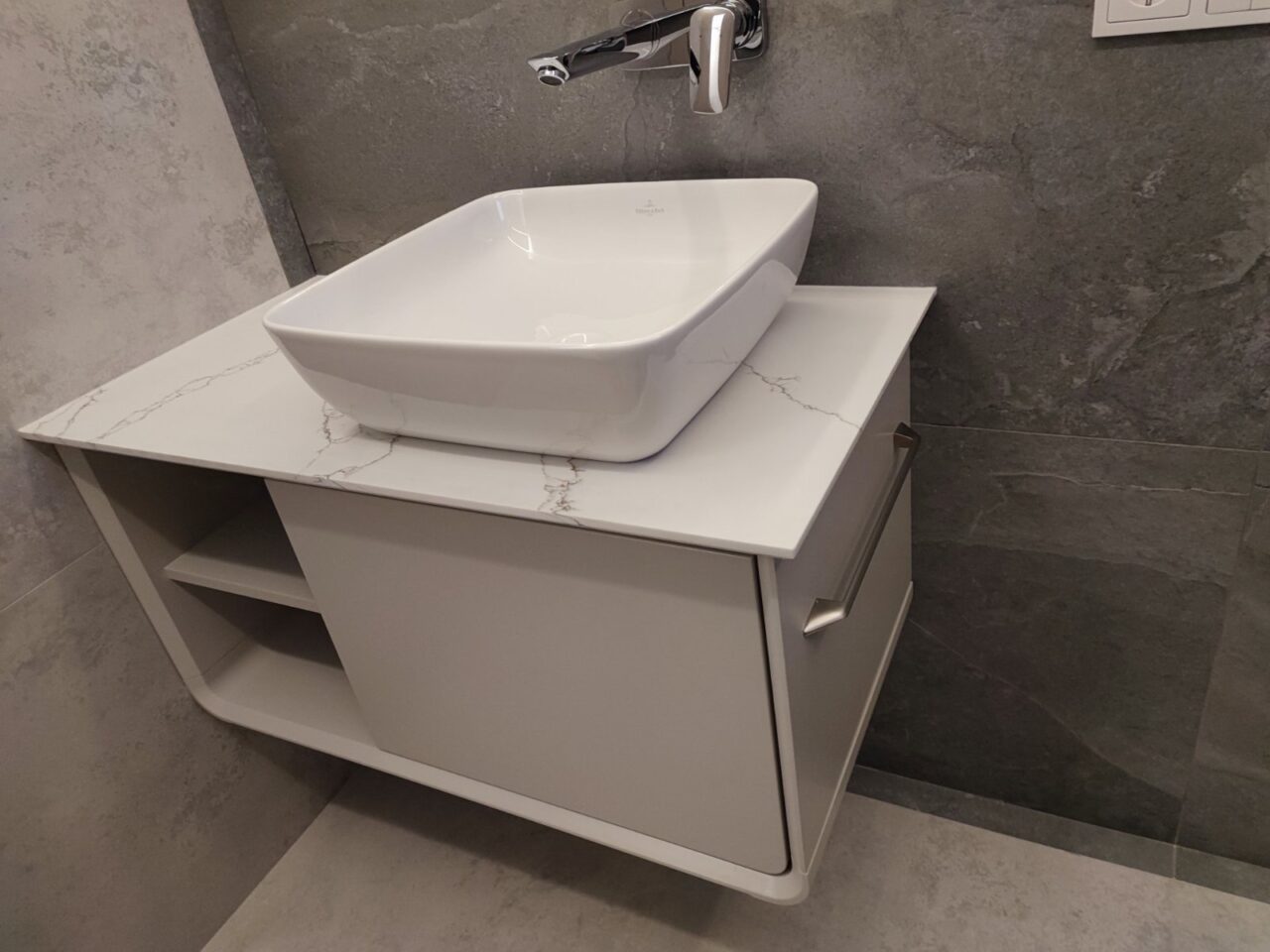 7000 Калакатта Ено