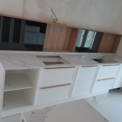 7070 Калакатта Версаль