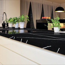 7530L Calacatta Noir Satin