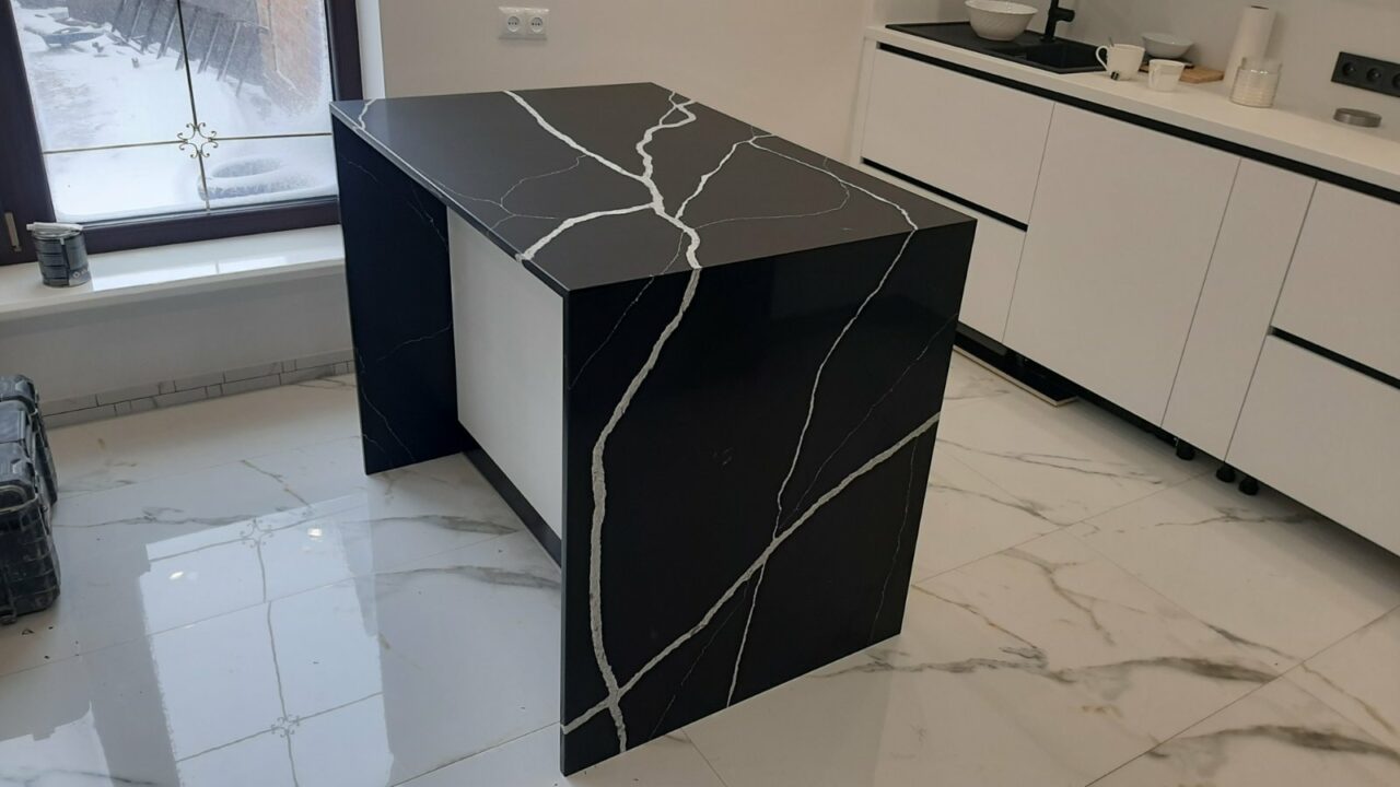 7600 Калакатта лє Нор