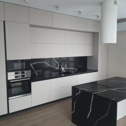 7600 Calacatta Le Noir