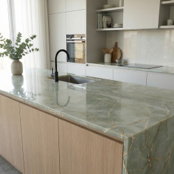 8950 Chablis