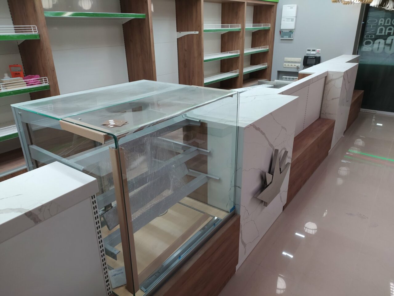7400 Kalakatta Dofine