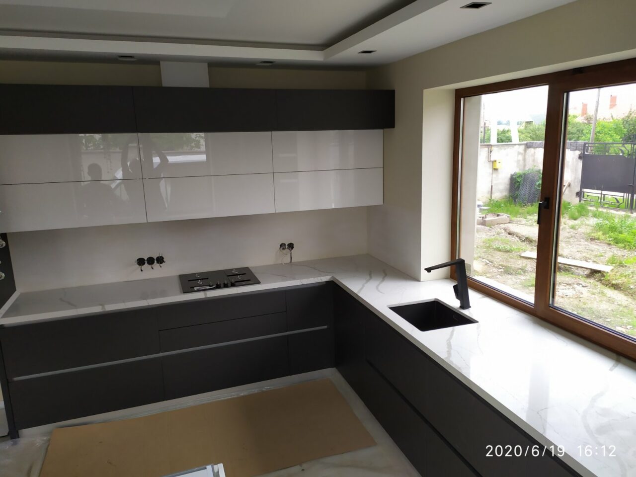 7400 Калакатта Дофине