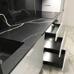 7600 Калакатта лє Нор