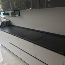5810 Black Tempal