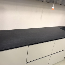5810 Black Tempal