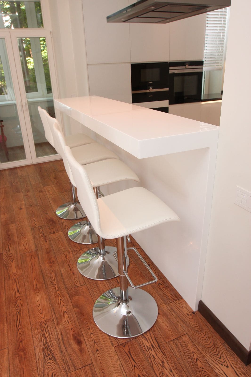 P-104 Pure White