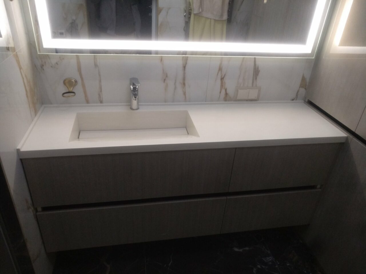 P-104 Pure White