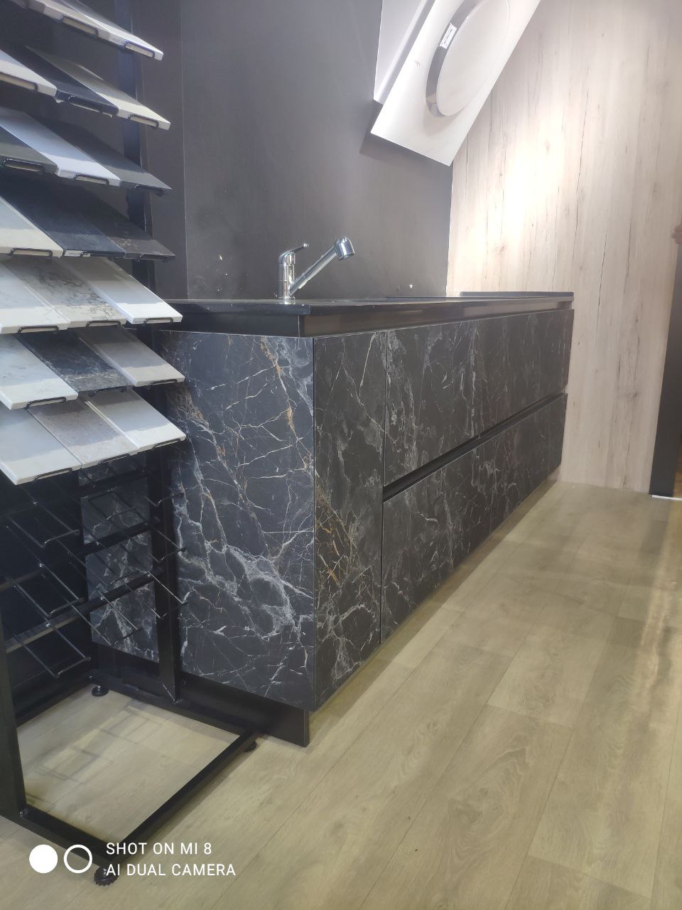 6133 Marquina