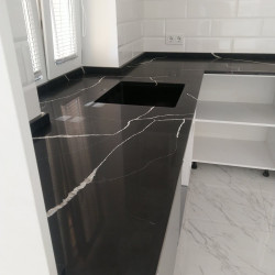7600 Калакатта лє Нор