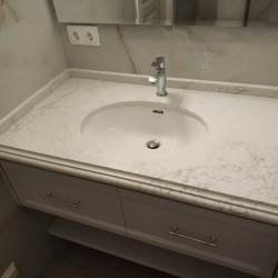 7100 Статуарио Лилль