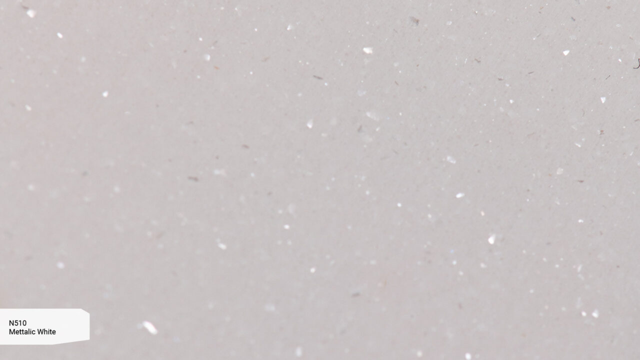 N 510 Mettalic White