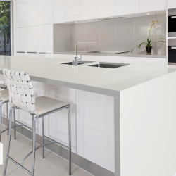NP 3510 Linear White