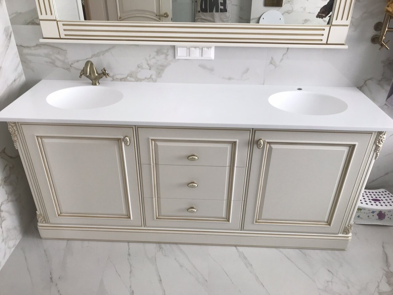 P-104 Pure White