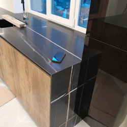 Sahara Noir Honed