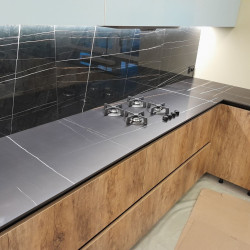 Sahara Noir Honed
