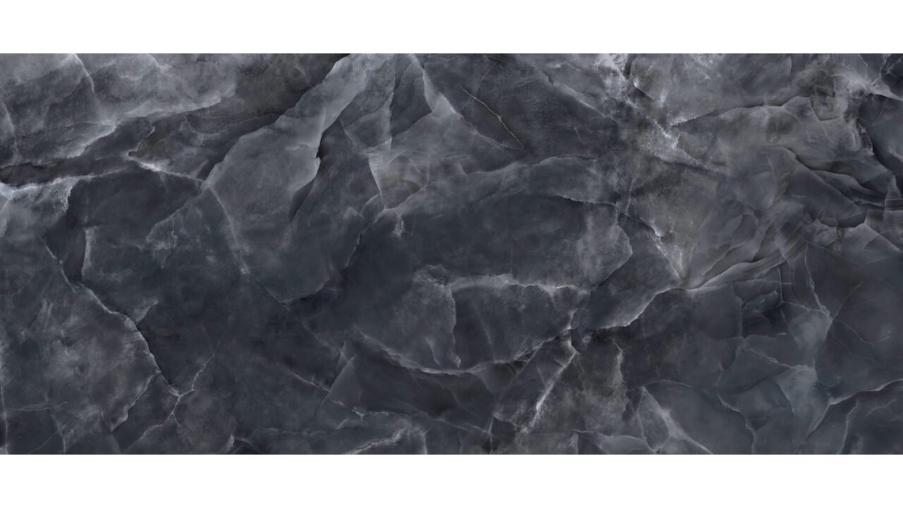 Onyx: Black
