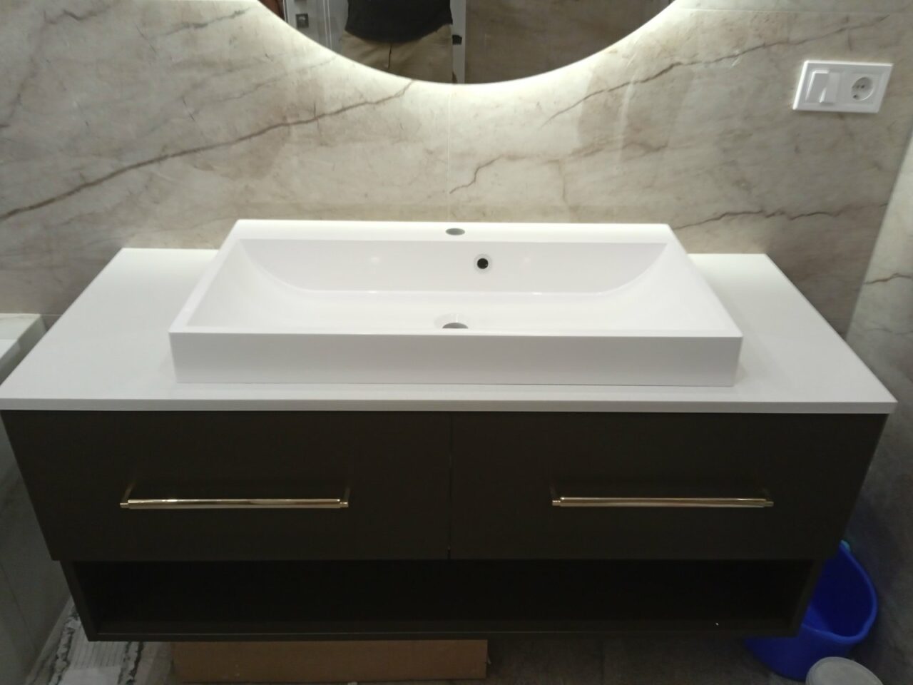 P-104 Pure White