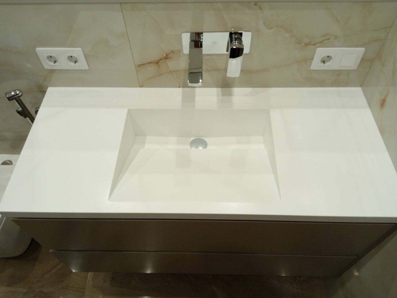 P-104 Pure White