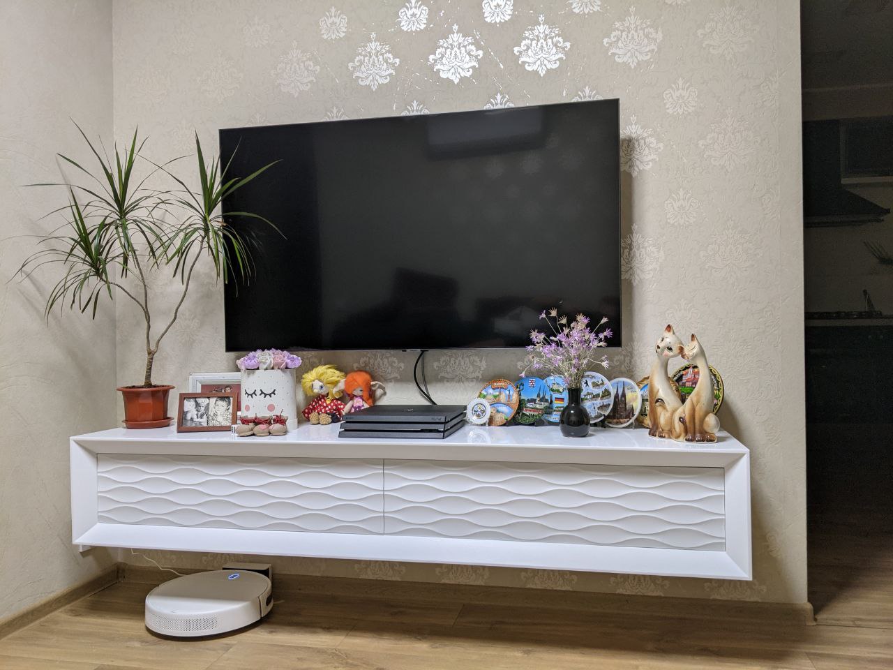 P-104 Pure White